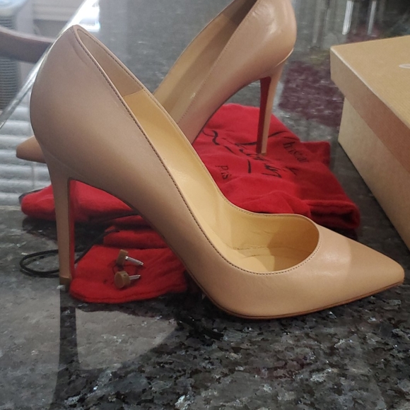 Christian Louboutin Nude Pigalle 100mm pumps - Picture 2 of 13